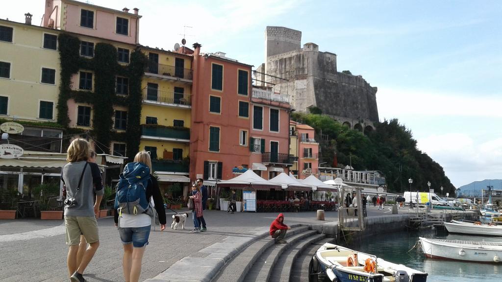 Casa A Lerici Nell'Antico Borgo Villa Exteriör bild