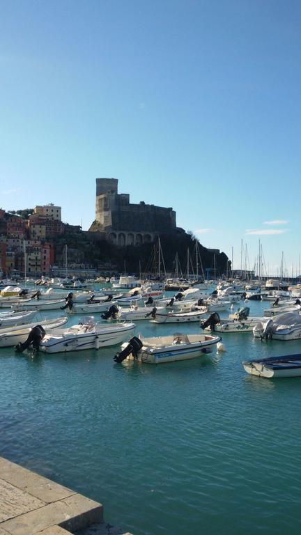 Casa A Lerici Nell'Antico Borgo Villa Exteriör bild