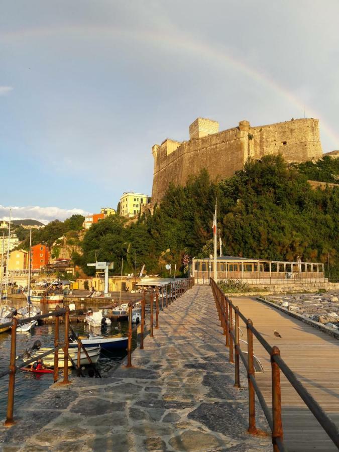 Casa A Lerici Nell'Antico Borgo Villa Exteriör bild